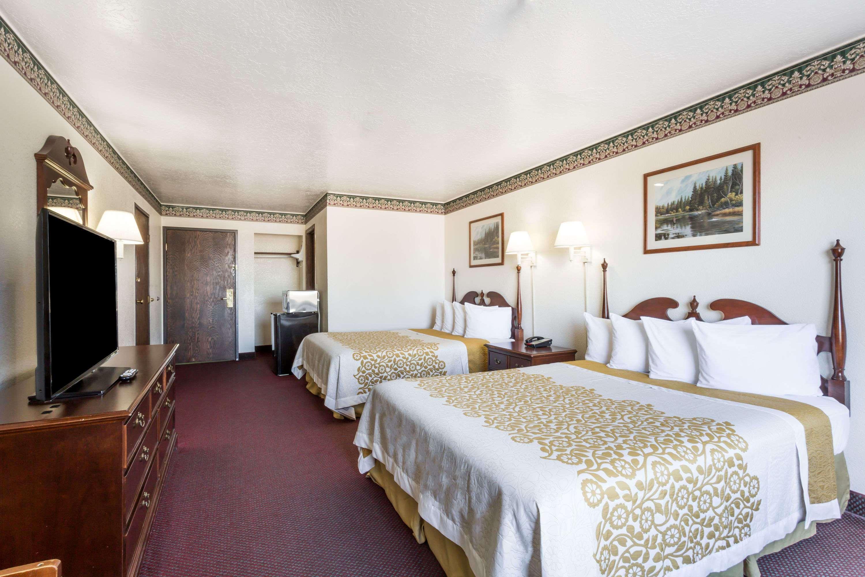 Days Inn By Wyndham Evanston Wy Екстер'єр фото