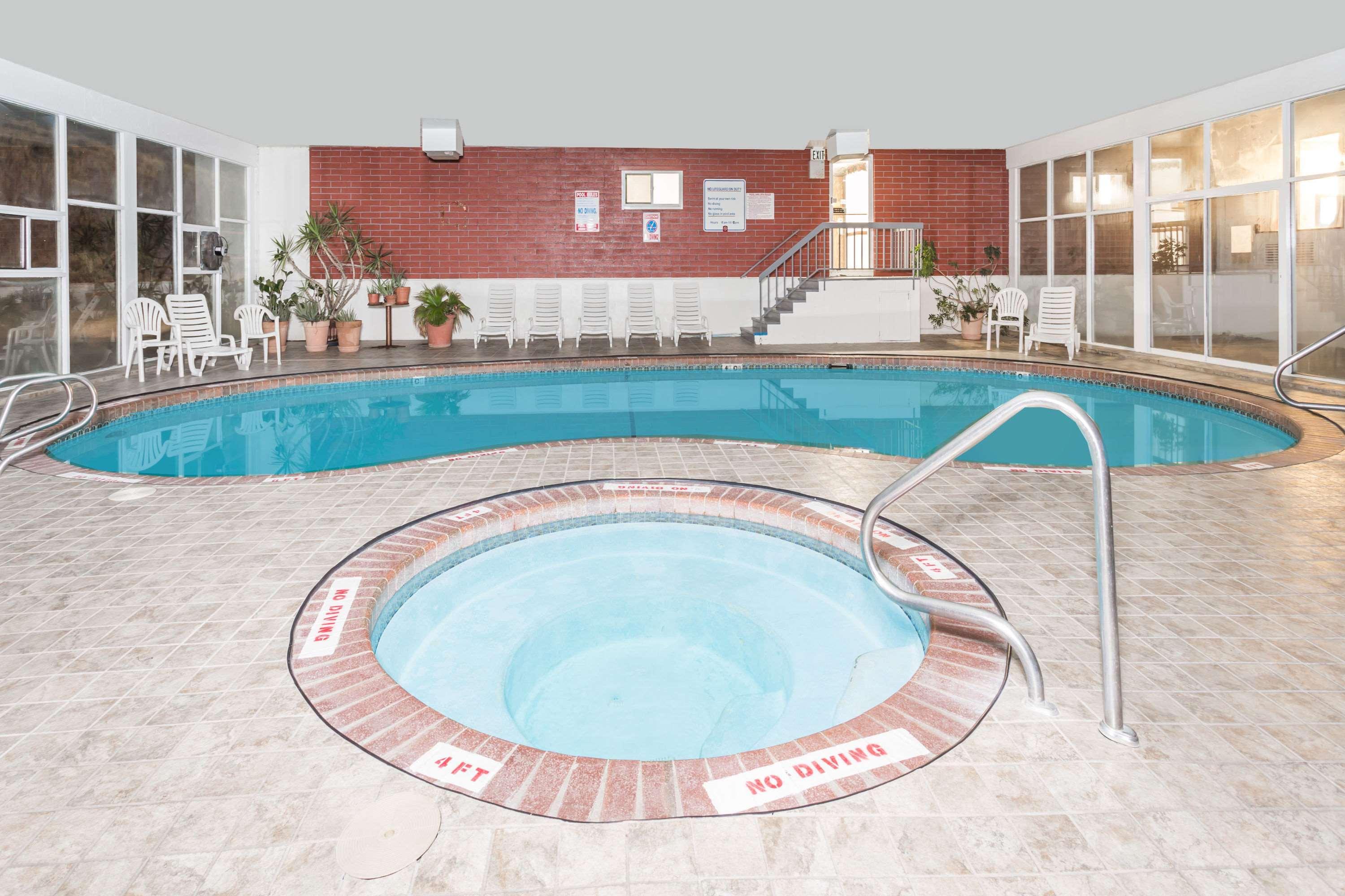 Days Inn By Wyndham Evanston Wy Екстер'єр фото